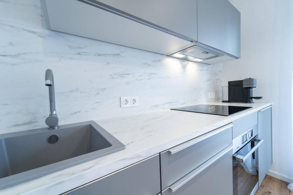 Apartment Mit Balkon Und Privatparkplatz Augusta Esterno foto